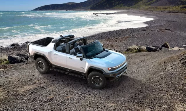 Hummer EV: CrabWalk vs. King Crab - What's the Difference?